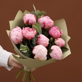 Strauß aus 9 Pfingstrosen from online-shop «CityFlowers» in Österreich
